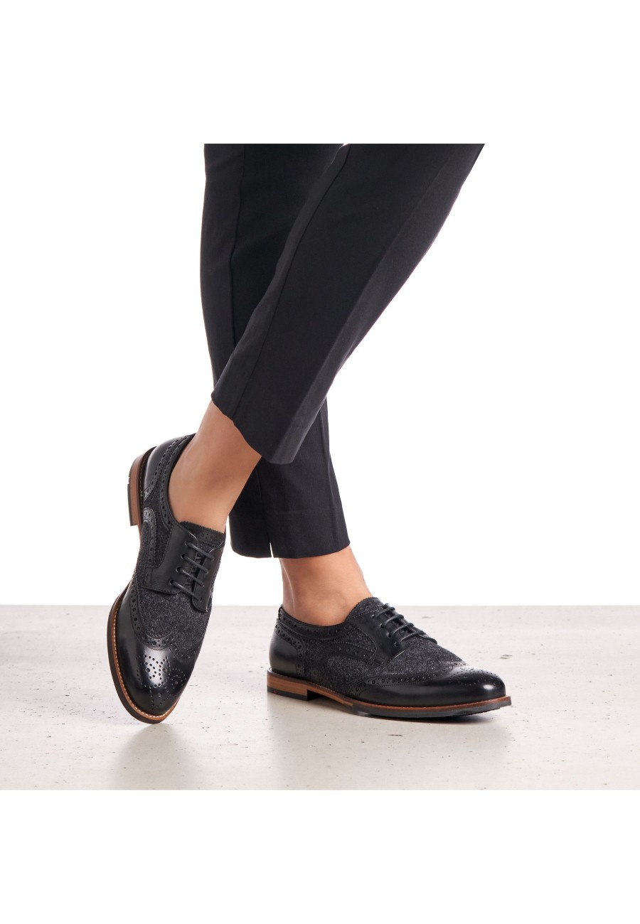 Women Lloyd Smart Shoes | Half Shoes